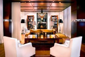 SLS Hotel, a Luxury Collection Hotel, Beverly Hills - Frequently Asked Questions