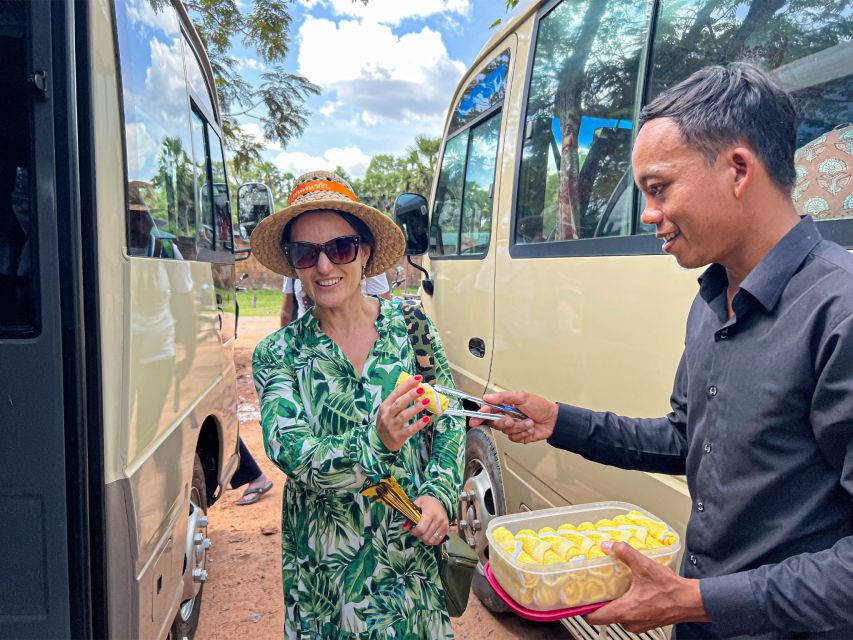 Small-Group Tour of Grand Circuit Temples With Banteay Srei - Banteay Srei: A Must-See