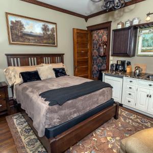 South Broadway Manor B&B - Near Fallingwater, Ohiopyle State Park, Hiking & Biking Trails GAP - Recreational Opportunities