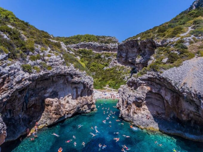 Split: Blue Cave, Hvar & 5 Islands PRIVATE Tour by Speedboat - Tour Duration