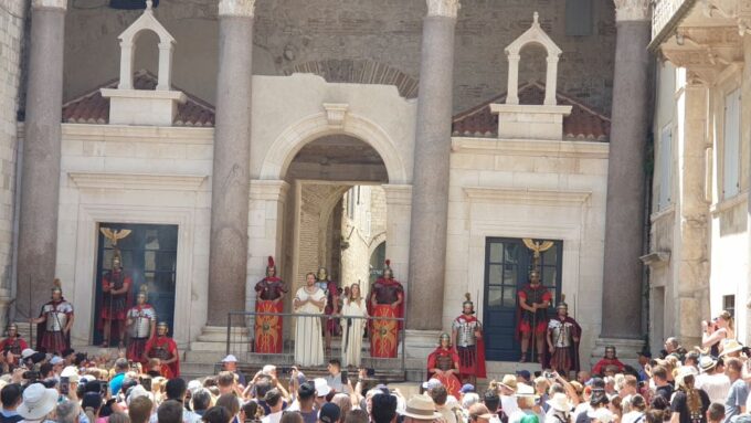 Split: History and Heritage Walking Tour - Meeting Point and Duration