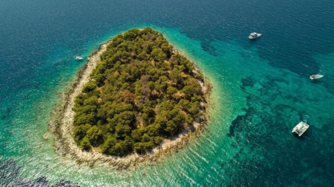 Split/Trogir: Blue Lagoon and 3 Islands Speedboat Tour - Customer Feedback