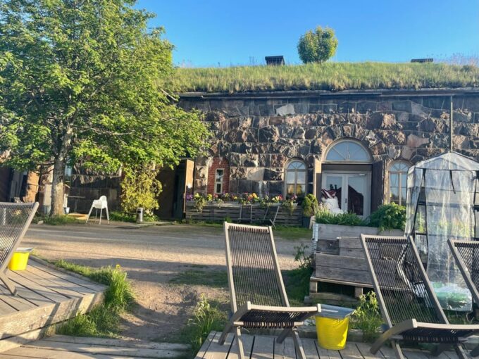 Suomenlinna Tour in French With Doro - Ferry Information