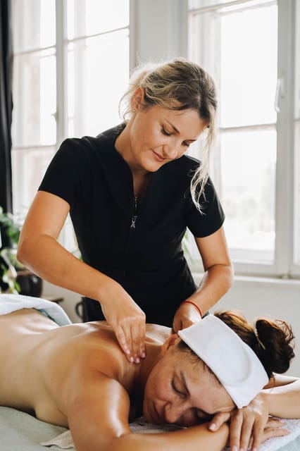 Thai Massage NYC - 75 Mins - Therapist Qualifications