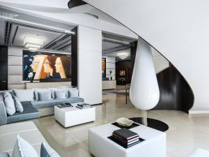 The Langham, New York, Fifth Avenue - Policies and Important Information