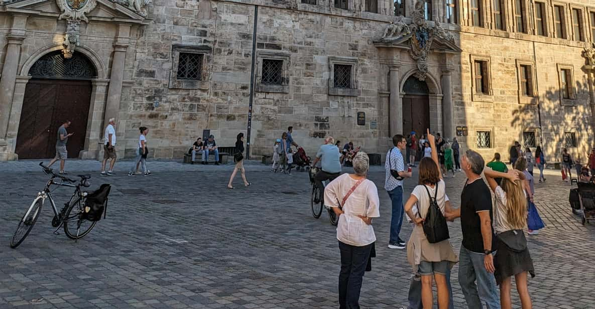 The Old Town Hall - at the Centre of Power - IN GERMAN - Accessibility and Restrictions