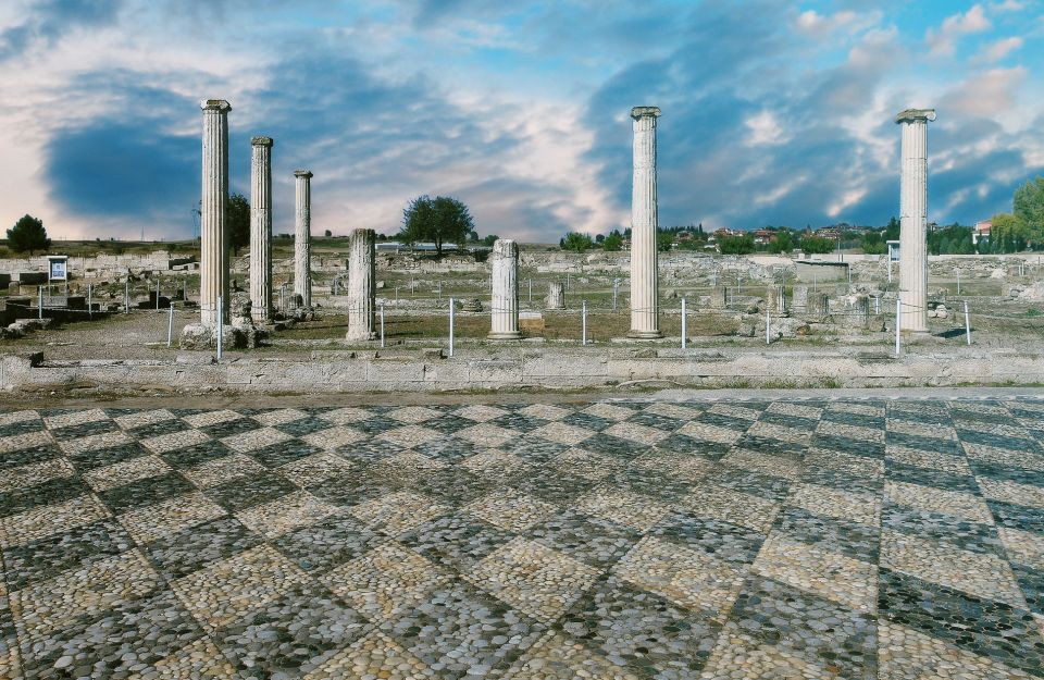 Thessaloniki: Vergina and Pella Day Trip - Roundtrip Transportation and Assistance