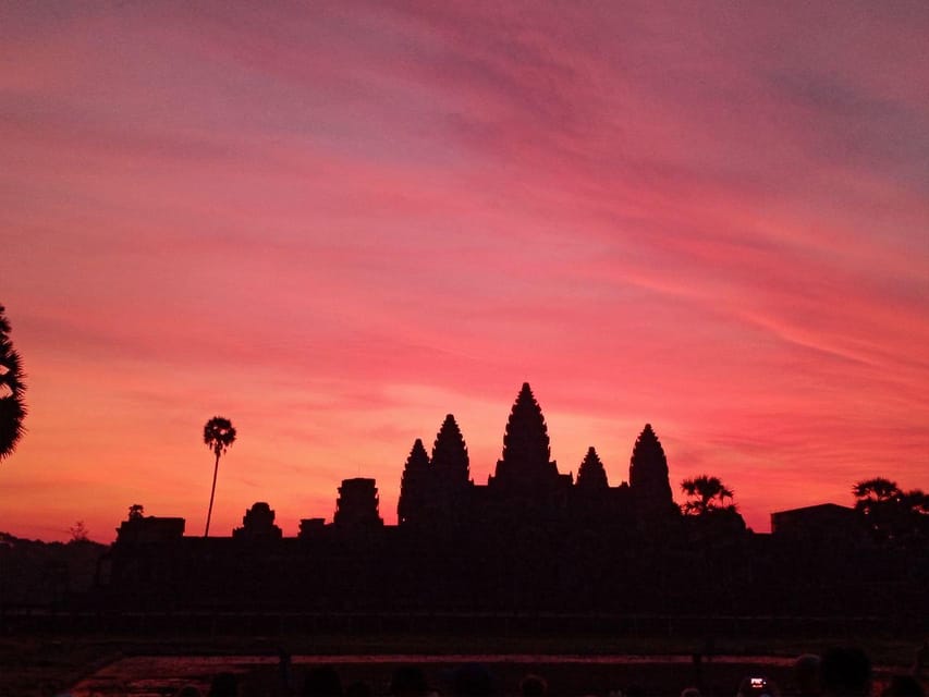 Three Day Trip With Sunrise at Angkor Wat Temple - Inclusions and Amenities