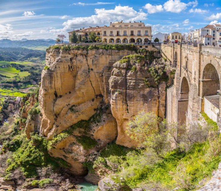 Tour to Ronda and Setenil De Las Bodegas - Transportation and Guides