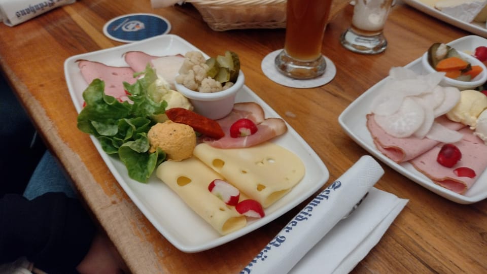 Traditional Bavarian Coffee and Cake Tour - Language Options