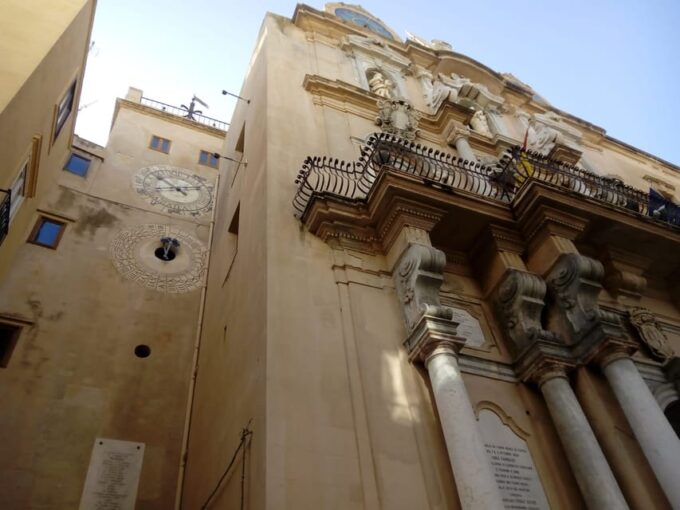 Trapani Old Town Bike Tour - Visiting Iconic Sites