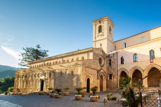 Tropea: Street Food Walking Tour - Engaging With Local Culture