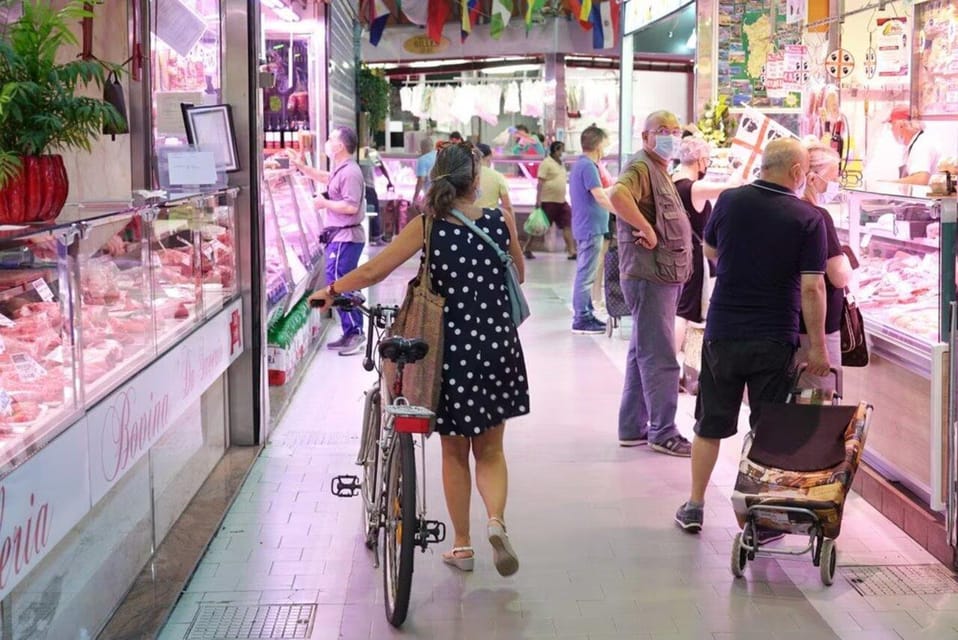 Turin Market Tour & Authentic Aperitivo at a Locals Home - Market Exploration