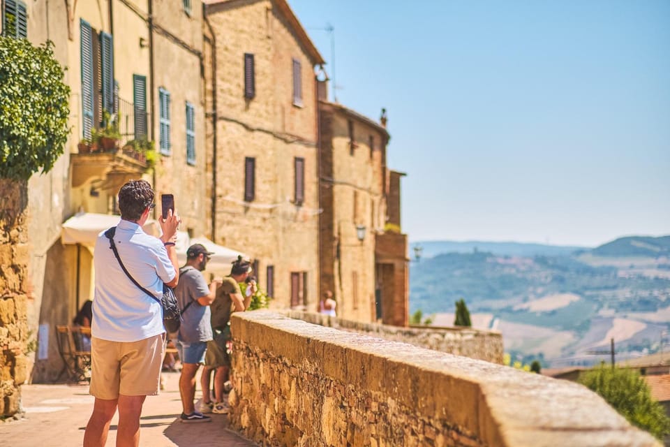 Val DORCIA Tour With Wine Tasting From Florence - Important Meeting Information