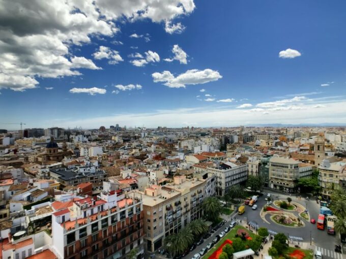 Valencia: Private and Guided City Walking Tour - Customizable Meeting Point