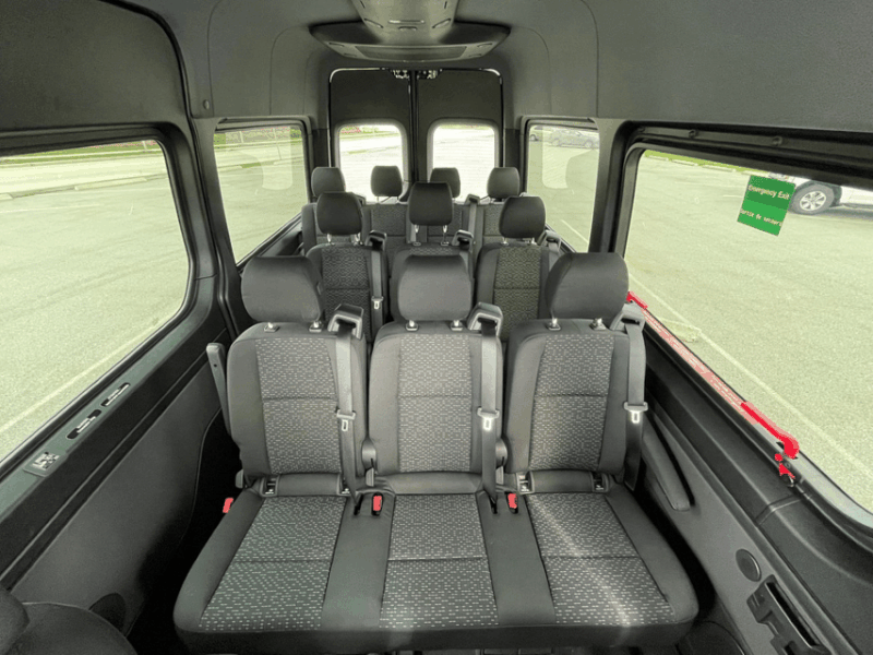 Vancouver: Private Shuttle - Suburban/Benz Van - Flexibility and Convenience