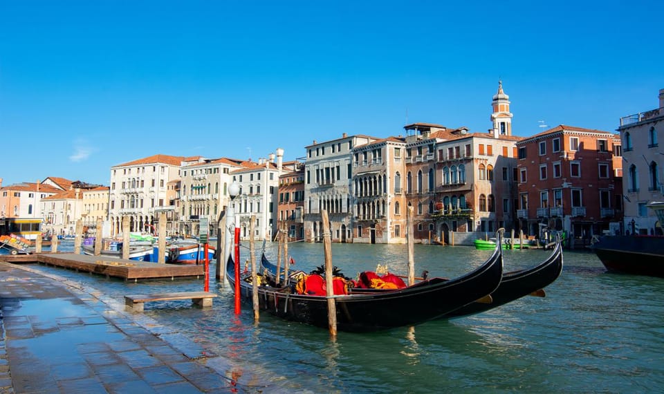 Venice: Private Tour of Hidden Historic Center and Murano - Guided Tour Insights