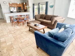 Vistalmar Beach Resort - Policies and Guidelines