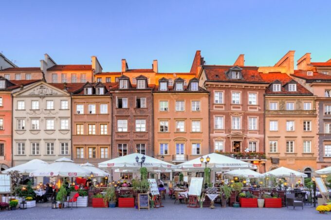 Warsaw: First Discovery Walk and Reading Walking Tour - What to Bring