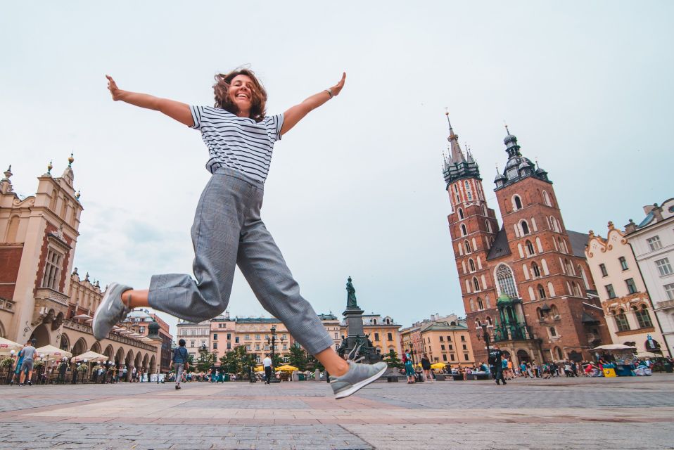 Wawel Castle & Cathedral Skip the Line Small Group Tour - Included Features