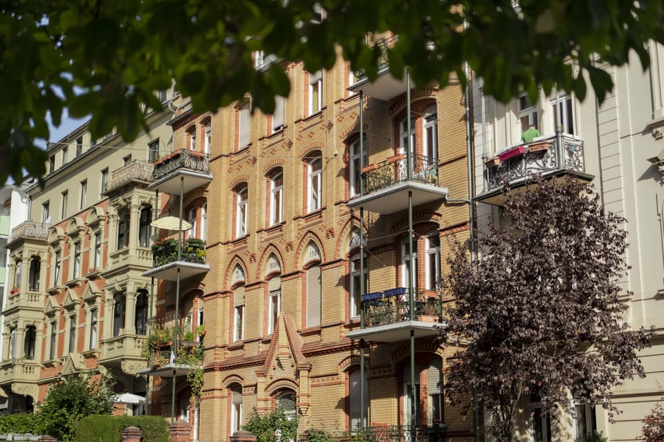 Wiesbaden: Multicultural Westend - Public Tour - Notable Stops