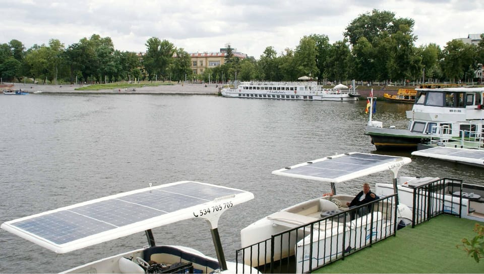 Wrocław: Solar Gondola Cruise on the Oder With a Guide - Customer Experience and Feedback