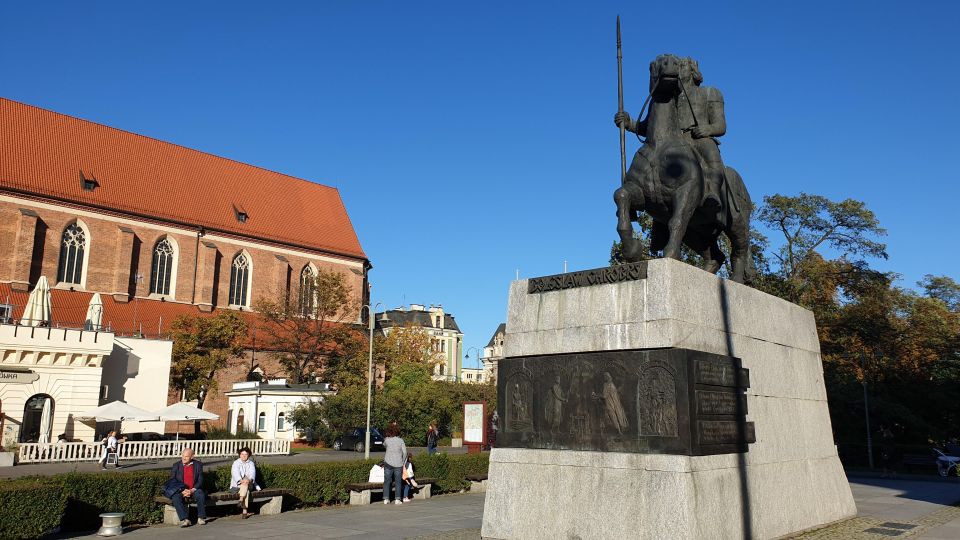 Wroclaw: Tour by Large Historic Tram (1,5 H, 32 Seats) - Meeting Point Details