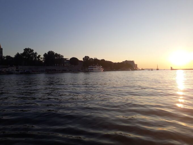 Zadar: Sunset Boat Tour - Tour Safety and Flexibility