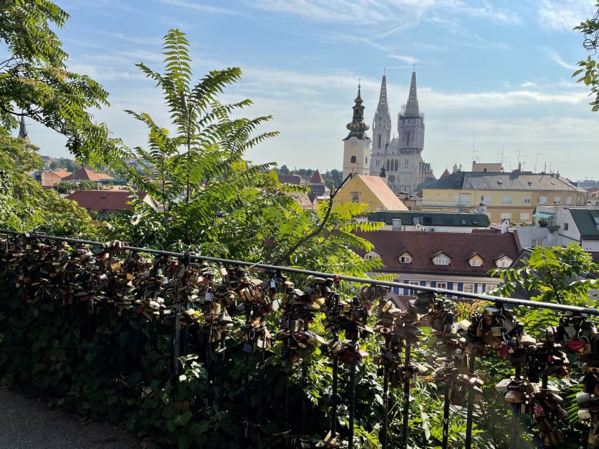 Zagreb: Walking Tour of City Center, Funicular & WW2 Tunnels - Included Features