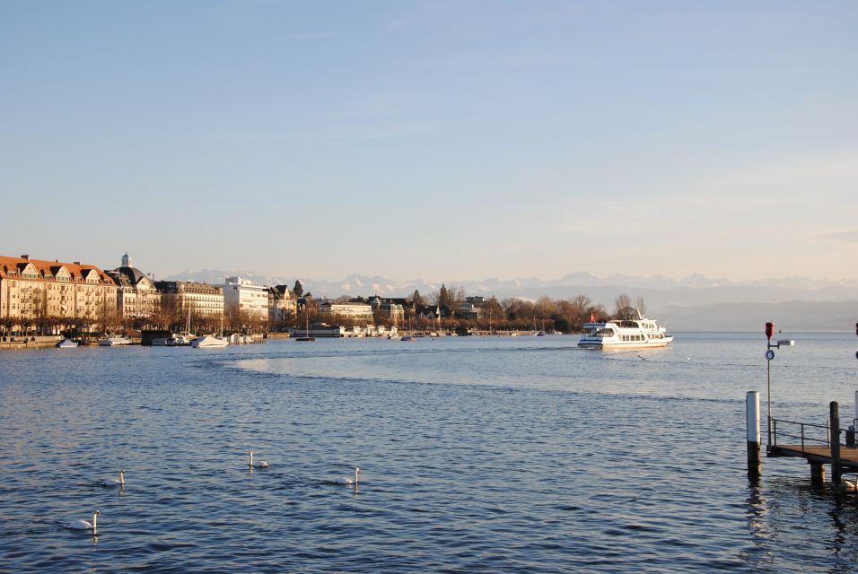 Zurich: 360° City Walk Including Hidden Spots - Hidden Spots to Discover