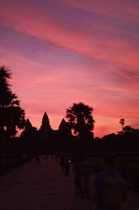 2-Day Trip With Sunset & Sunrise in Siem Reap - Tips for Travelers