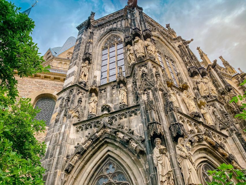 Aachen: English Self-Guided Audio Tour on Your Phone - Frequently Asked Questions