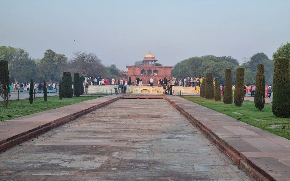 Agra : Taj Mahal & Agra Fort With Local Tour Guide - Important Information