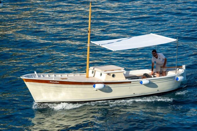 Amalfi Coast Boat: Boat Tour With Traditional Gozzo - What to Expect