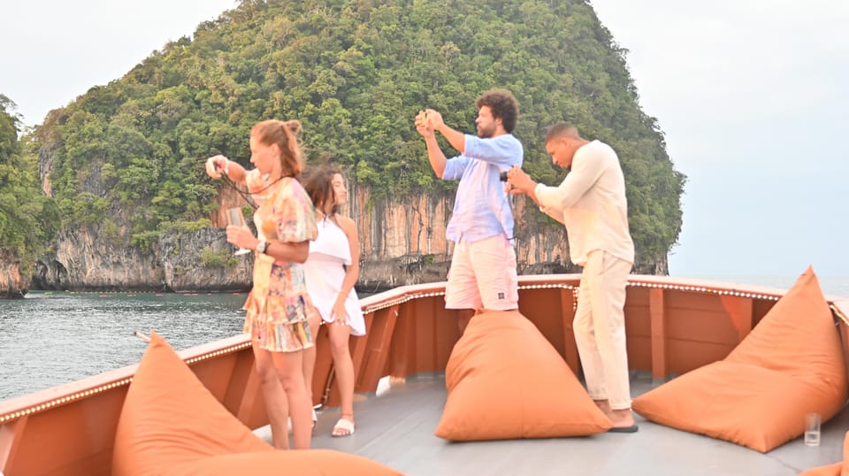 Andaman Dinner Cruise ; Sarasin Sunset Cruise - Inclusions