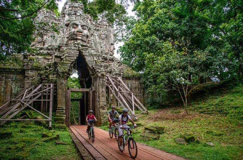 Angkor Wat: Guided Sunrise Bike Tour W/ Breakfast and Lunch - Tips for a Great Experience