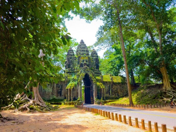 Angkor Wat: Highights With Sunrise 2 Days Small Group - Customer Reviews