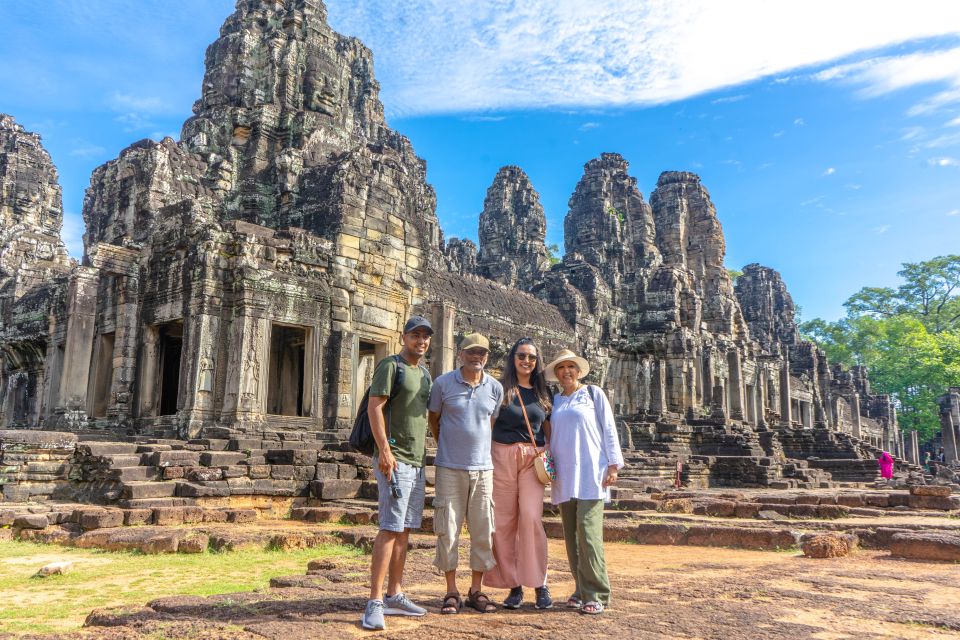 Angkor Wat: Sunrise Jeep Tour With Breakfast and Lunch - Tips for an Enjoyable Tour