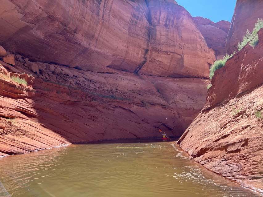 Antelope Canyon Lake Powell: Guided Kayaking & Hike Tour - Kayaking Experience