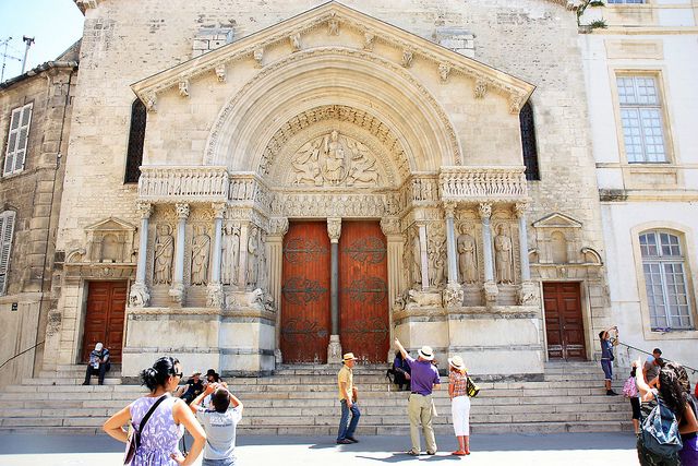 Arles 2-Hour Private Walking Tour - How to Book Your Tour