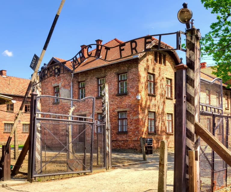 Auschwitz-Birkenau: Guided Tour With Fast Track Ticket - Customer Reviews