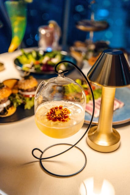 Bangkok: Axis & Spin Sky Lounge & Bar Rooftop - Dress Code and Policies