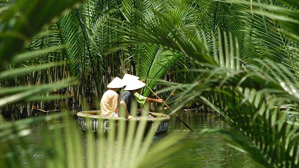 Basket Boat Tour With Lantern-Making and Cooking Class - Lantern-Making Experience