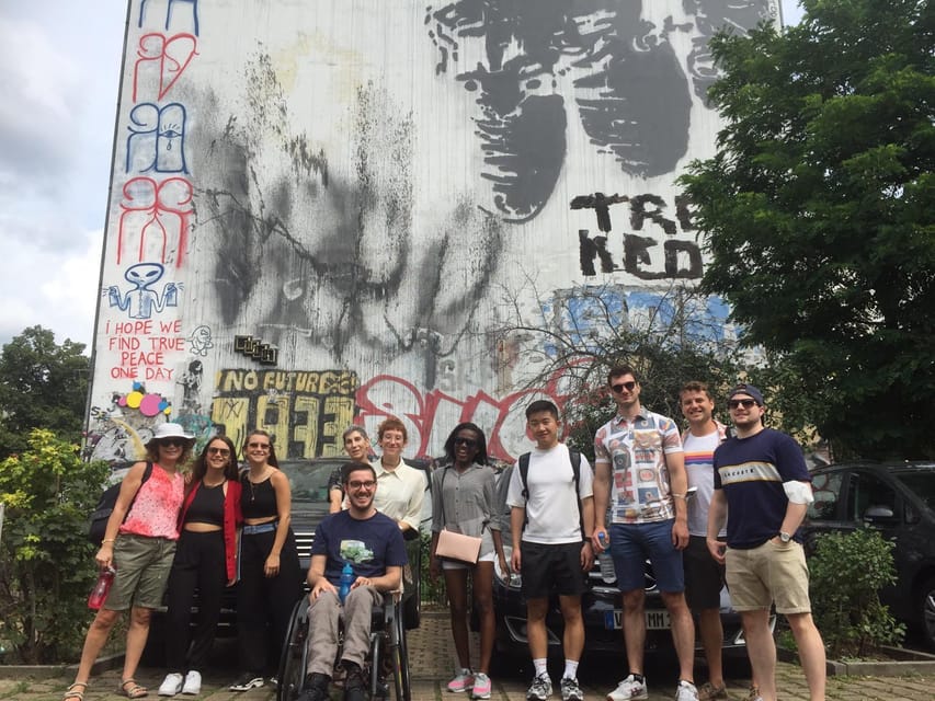 Berlin: Alternative Street Art Tour - Discovering Alternative Living