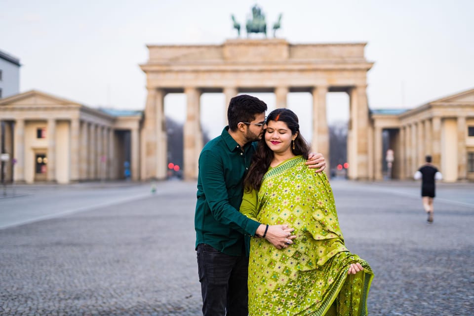 Berlin: Early Morning Photo Session to Avoid the Crowd - Personalized Photography Experience