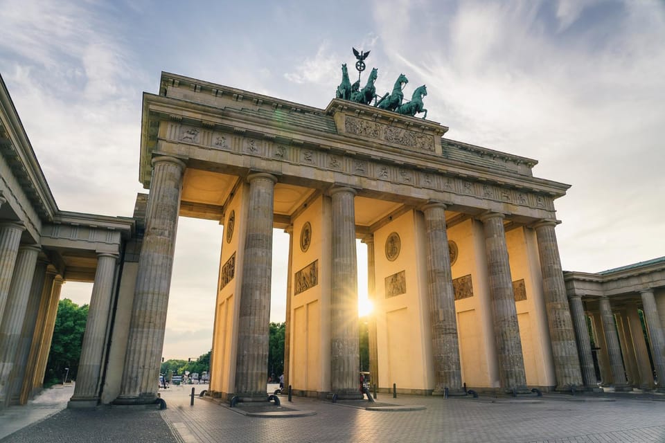 Berlin: Insta-Perfect Walk With a Local - Frequently Asked Questions