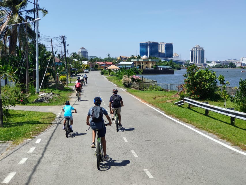 Best of Kuching: Heritage & Kampong Bike Tour - Customer Reviews and Feedback