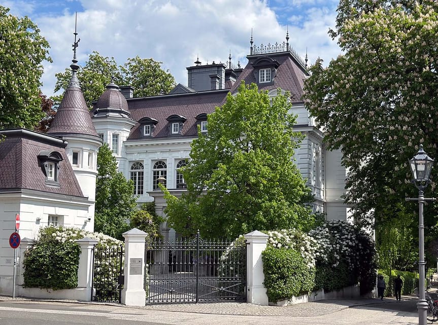 Bike Tour Around the Alster & Through Dreamy Alster Neighborhoods - Discovering Stunning Waterfront Sights