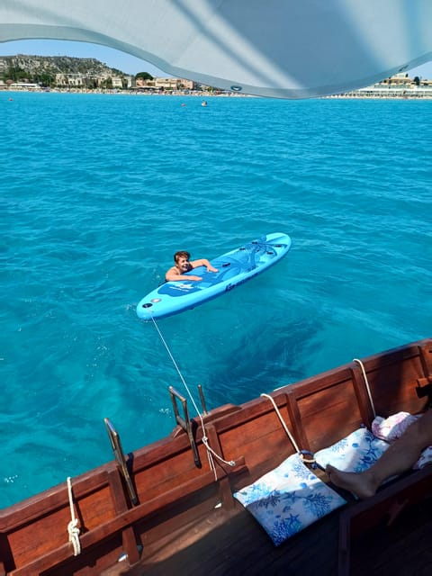 Boat Tour in the Gulf of Cagliari With Aperitif VENERE SAILING - Typical Sardinian Aperitif