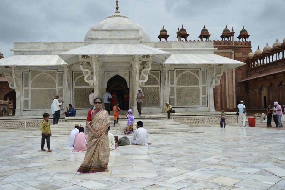 Book Official Tour Guide for Fatehpur Sikri. - Important Travel Information